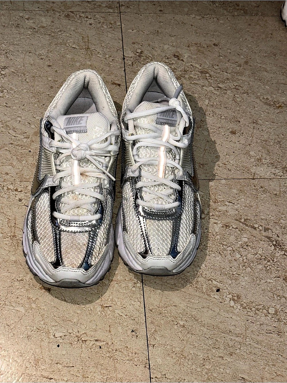 Nike Zoom Vomero 5 Summit White Metallic Silver Sneakers